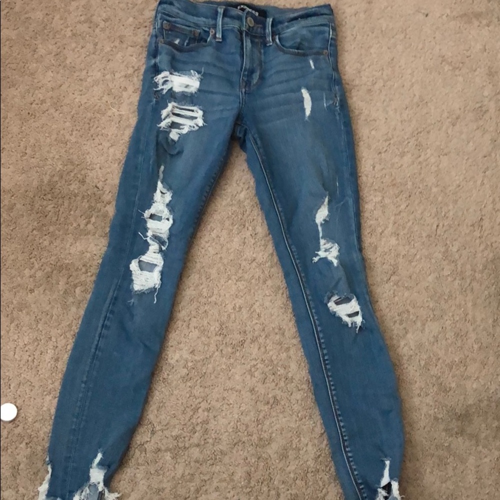 Express light wash ripped jeans